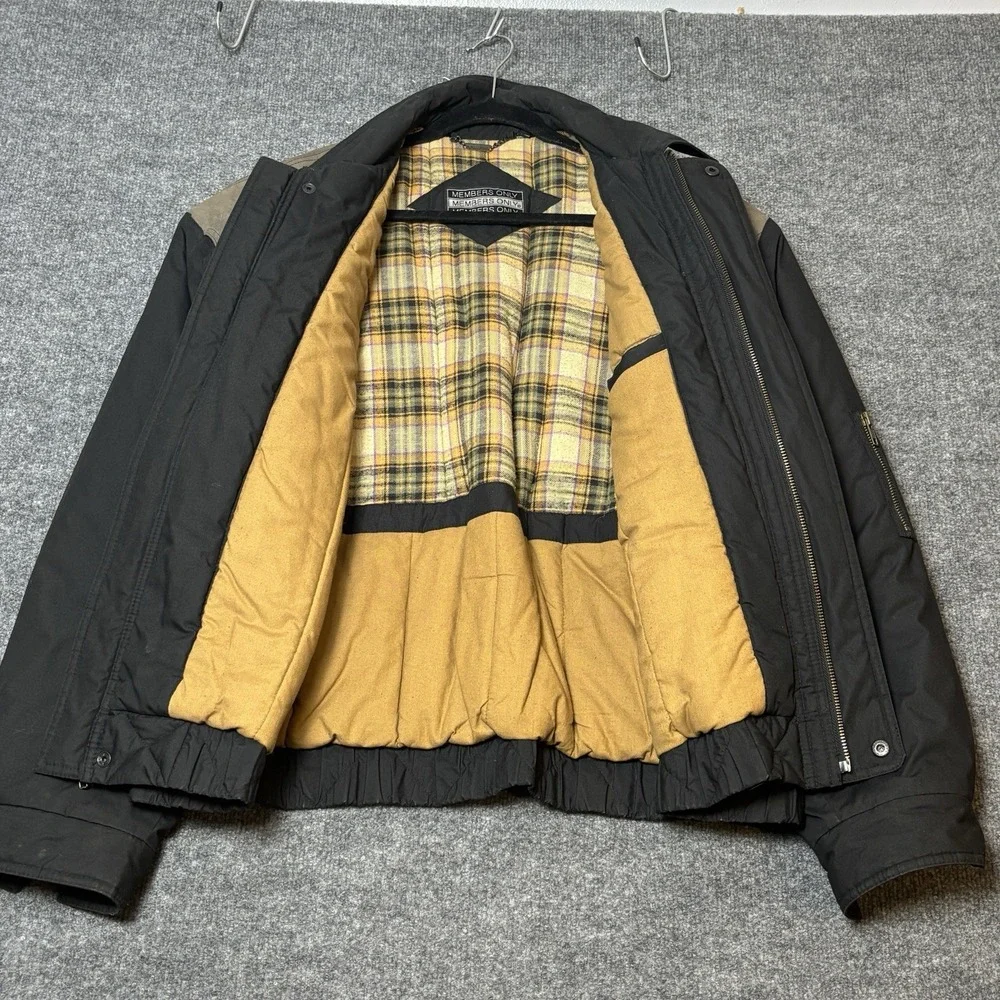 Members Only Vintage 80s 90s Bomber‎ Jacket Men's Size 44 Black Tan Plaid Lined